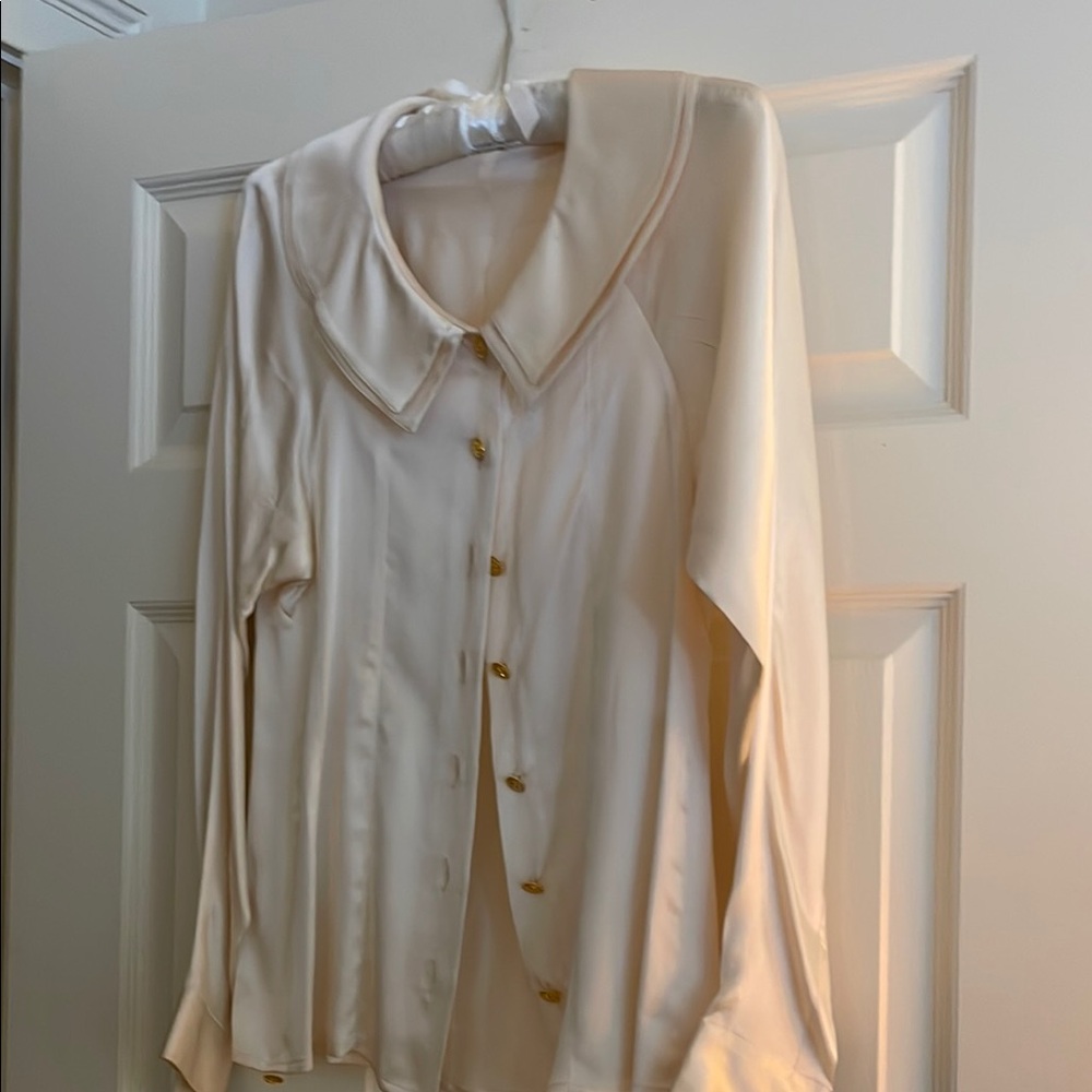 Chanel silk charmeuse tailored  size medium 
Lovely Chanel buttons.NEVER WORN